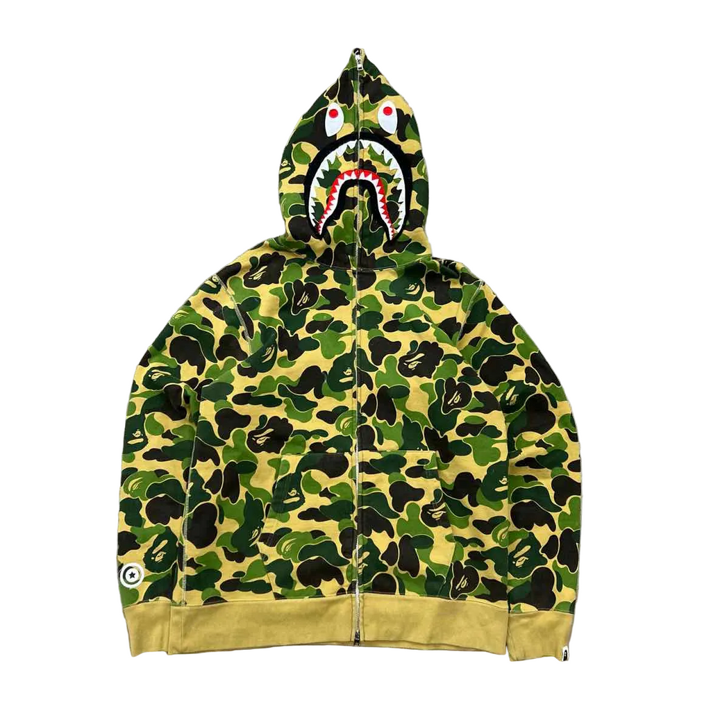 Bape Zip Up "SHARK" Camo Used Size L