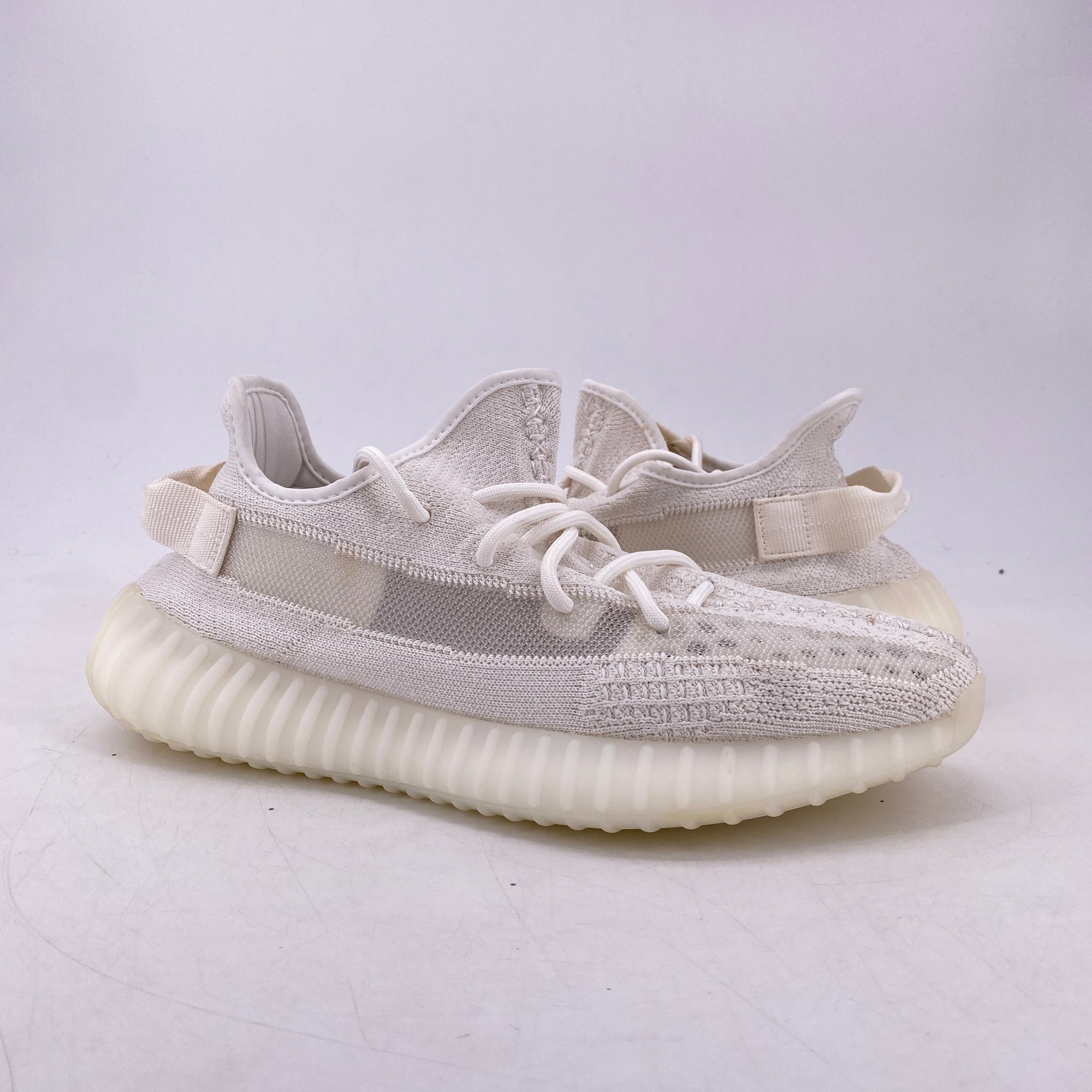 Yeezy 350 v2 &quot;Bone&quot; 2022 Used Size 9.5