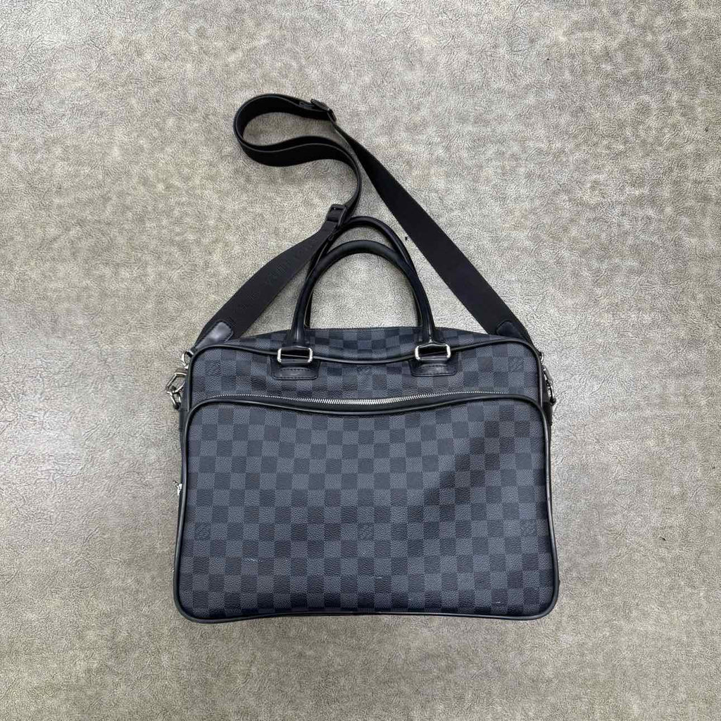 Louis Vuitton Messenger Bag "ICARE LAPTOP" Used Black