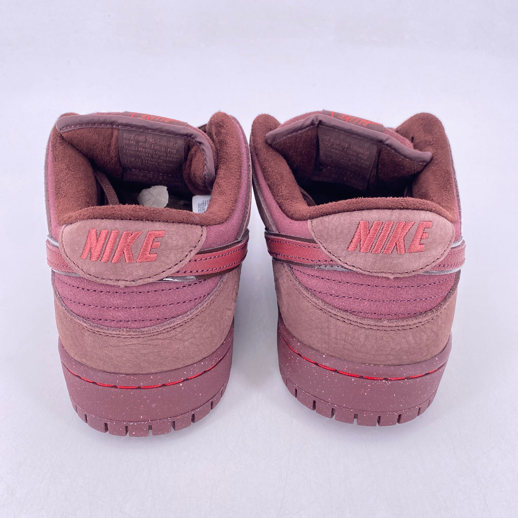Nike SB Dunk Low "City Of Love Burgundy Crush" 2024 Used Size 11.5