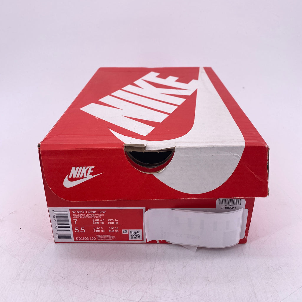 Nike (W) Dunk Low "Coast" 2021 Used Size 7W