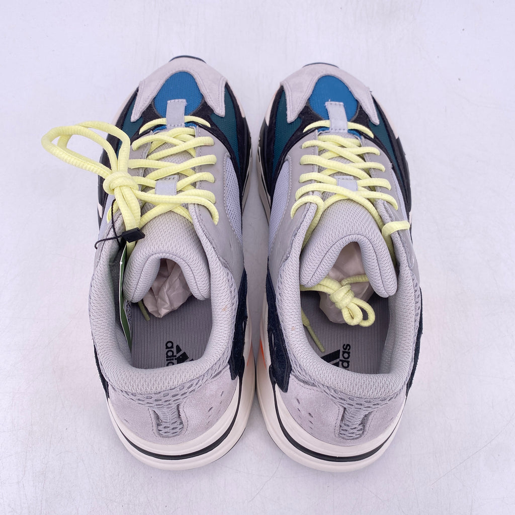 Yeezy 700 "Waverunner" 2018 Used Size 10