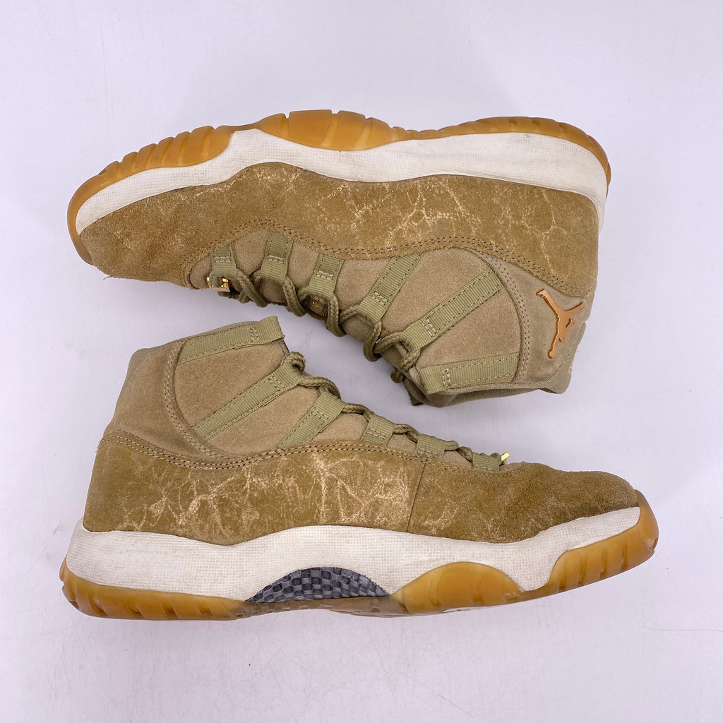 Air Jordan (W) 11 Retro "Neutral Olive" 2018 Used Size 8W