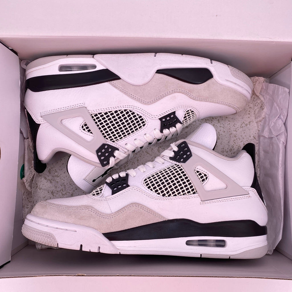 Air Jordan 4 Retro "Military Black" 2022 Used Size 9.5