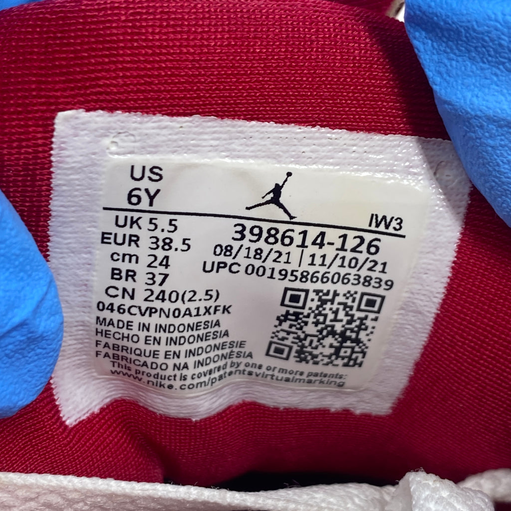 Air Jordan (GS) 3 Retro "Cardinal" 2022 Used Size 6Y
