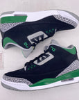 Air Jordan 3 Retro "Pine Green" 2021 Used Size 10