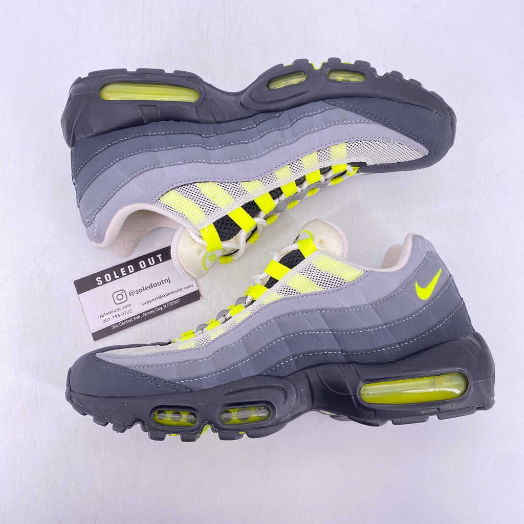 Nike Air Max 95 "Neon" 2020 Used Size 8.5