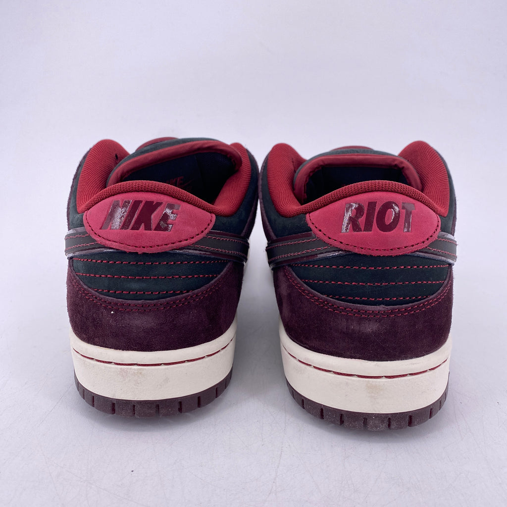 Nike SB Dunk Low "Riot Skateshop" 2025 New Size 8.5
