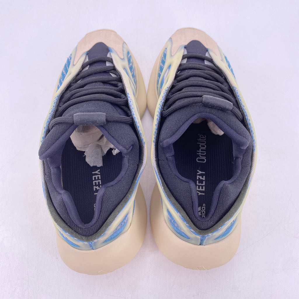 Yeezy 700 v3 "Kyanite" 2021 Used Size 9