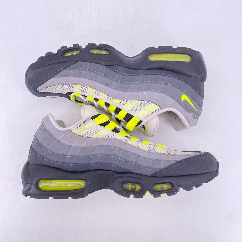 Nike Air Max 95 "Neon" 2020 Used Size 9.5