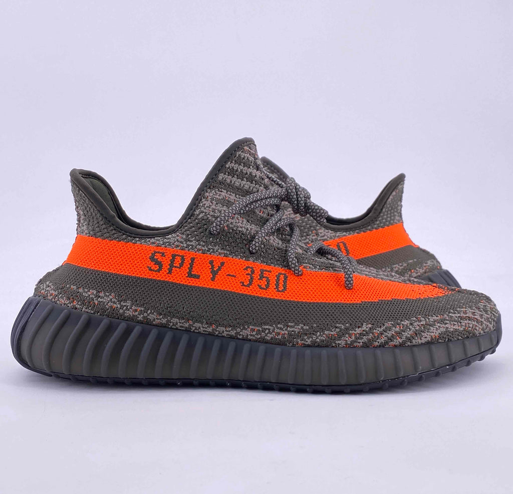 Yeezy 350 v2 "Carbon Beluga" 2024 Used Size 11.5