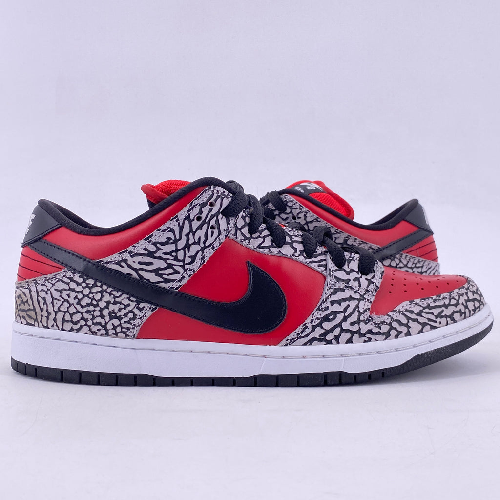 Nike Dunk Low SB "Supreme Red" 2012 Used Size 10.5