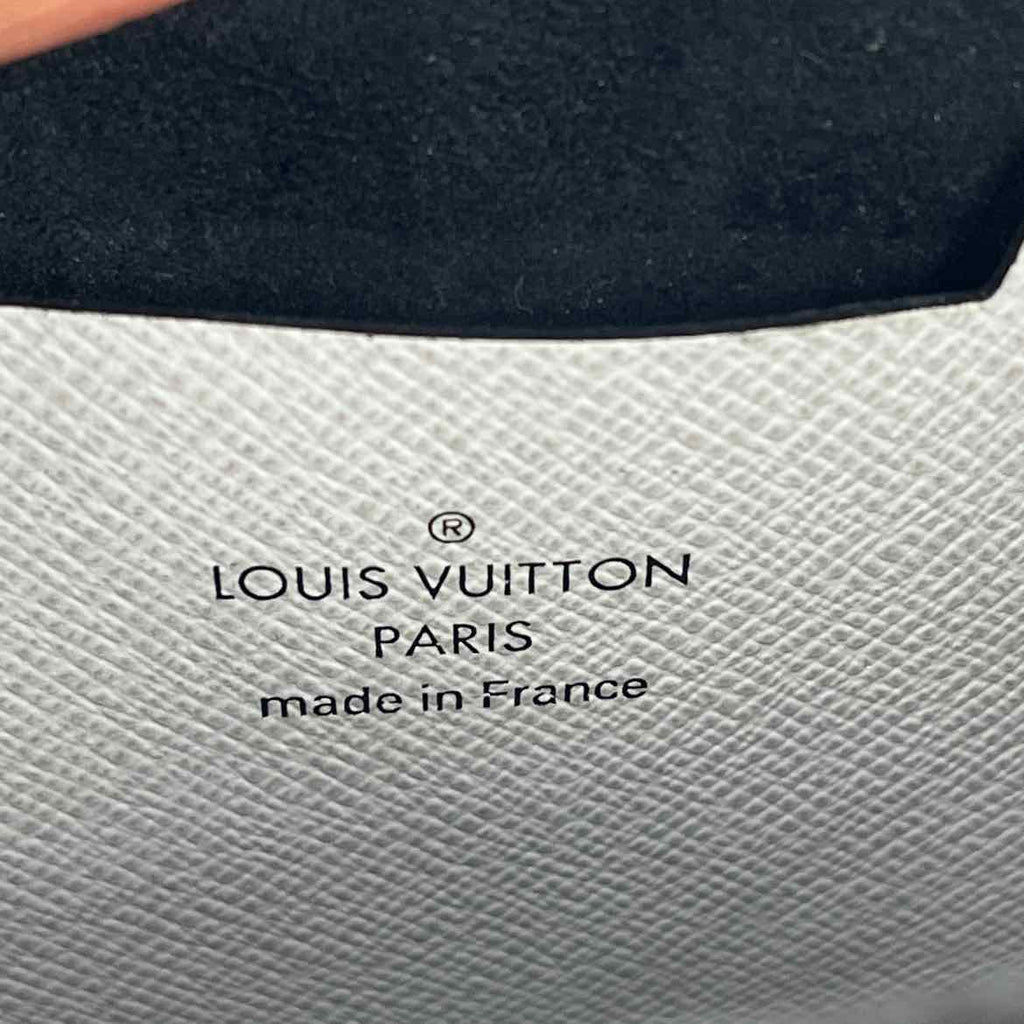 Louis Vuitton Bag "EPI PHONE BOX" Used White Size OS
