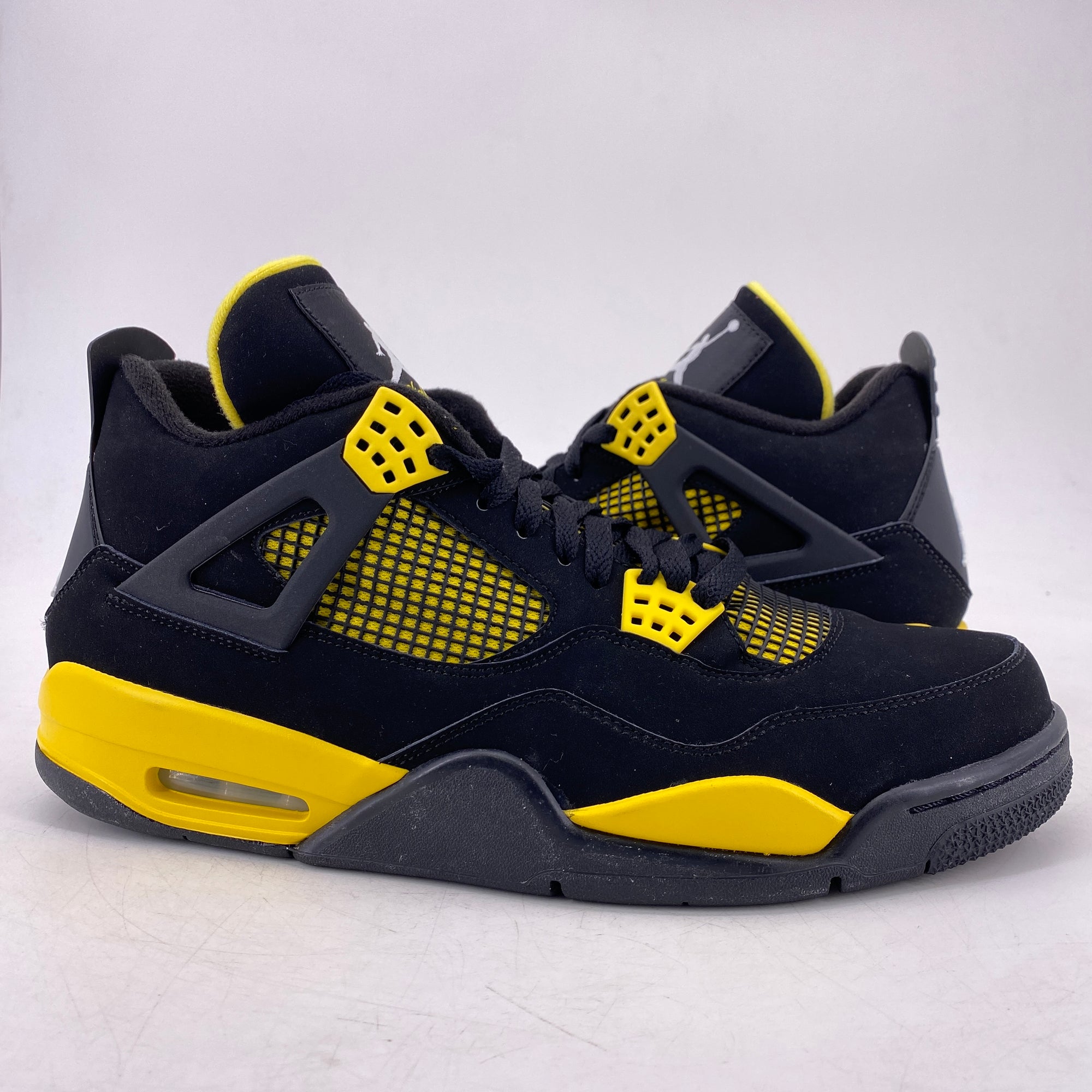 Air Jordan 4 Retro &quot;Thunder&quot; 2012 Used Size 11.5