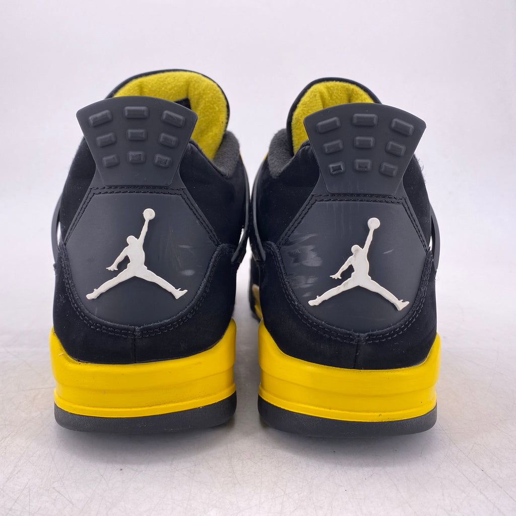 Air Jordan 4 Retro "Thunder" 2023 Used Size 10