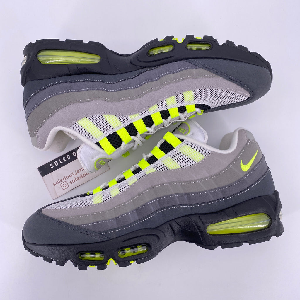 Nike Air Max 95 "Neon" 2025 Used Size 12