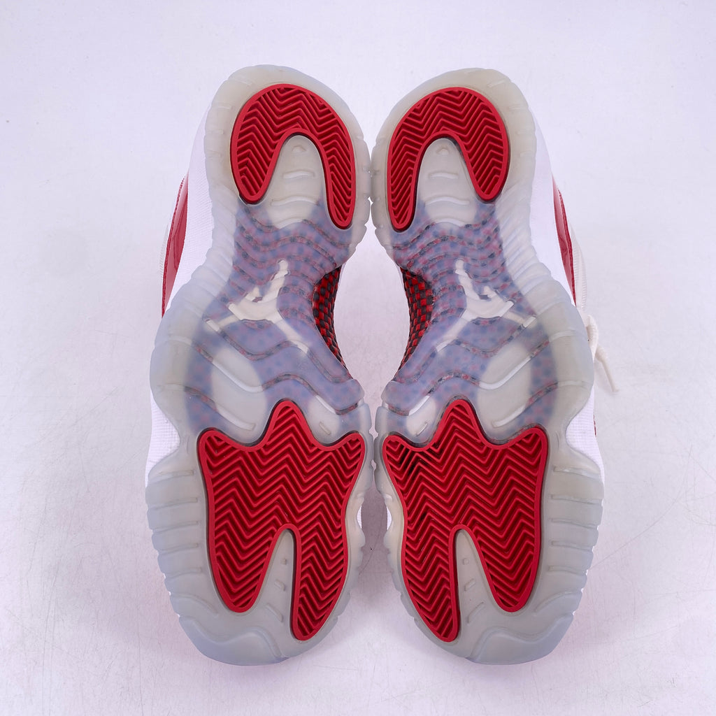 Air Jordan (GS) 11 Retro "Cherry" 2022 Used Size 7Y