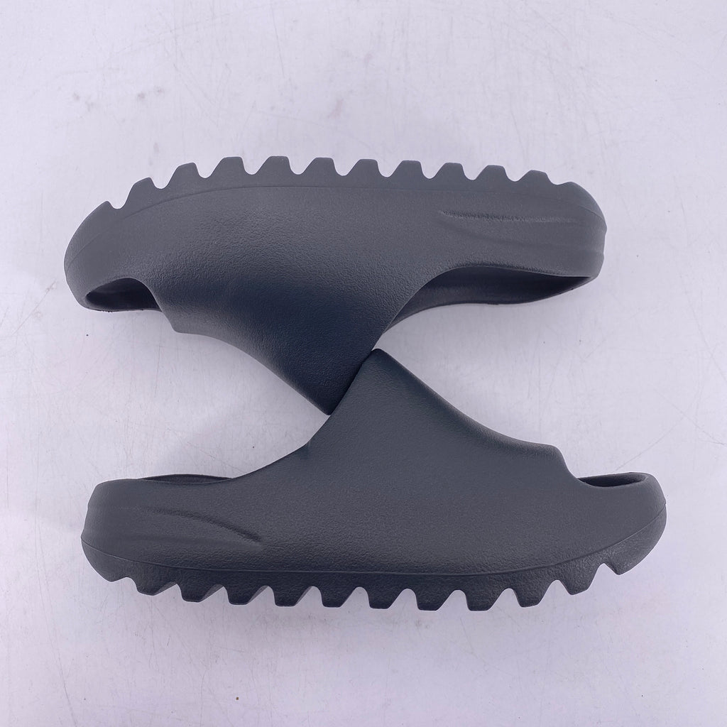 Yeezy (KIDS) Slide "Dark Onyx" 2024 New Size 3