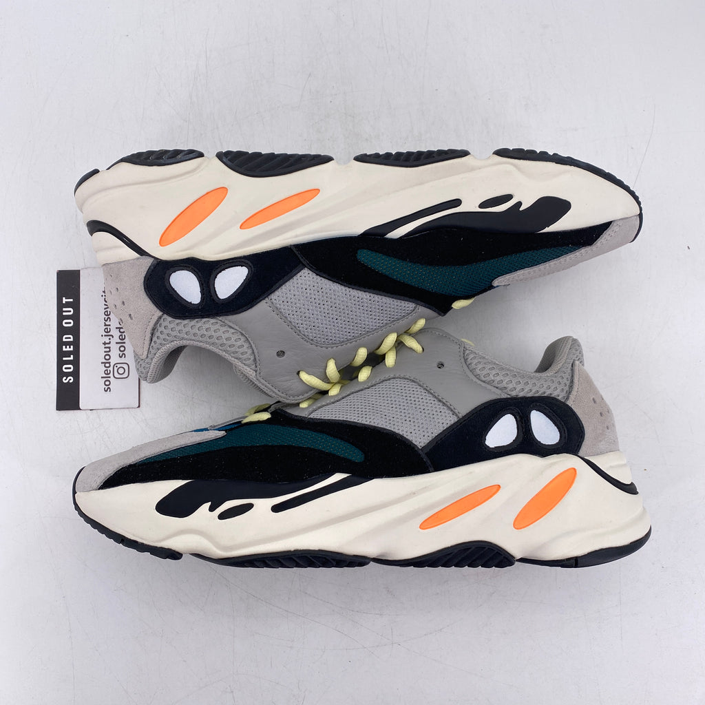 Yeezy 700 "Waverunner" 2017 Used Size 11