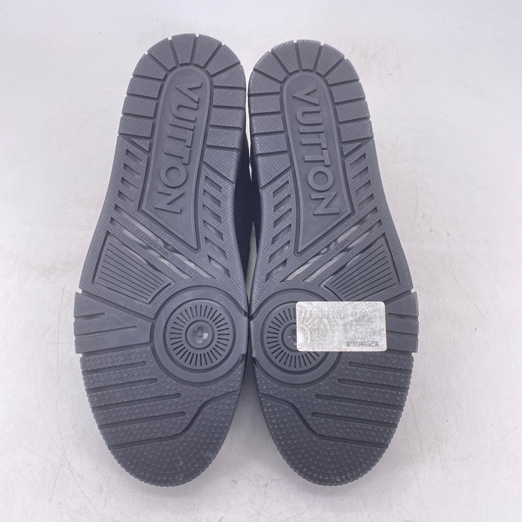 Louis Vuitton Trainer "Suede Black"  Used Size 9LV