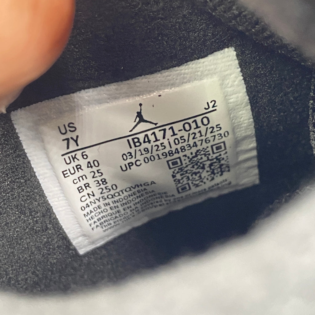 Air Jordan (GS) 4 Retro "Black Cat" 2025 New Size 7Y