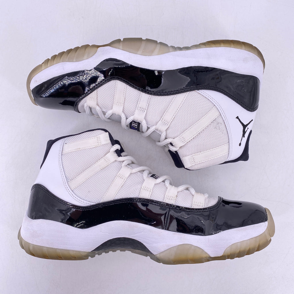 Air Jordan 11 Retro "Concord" 2011 Used Size 8.5