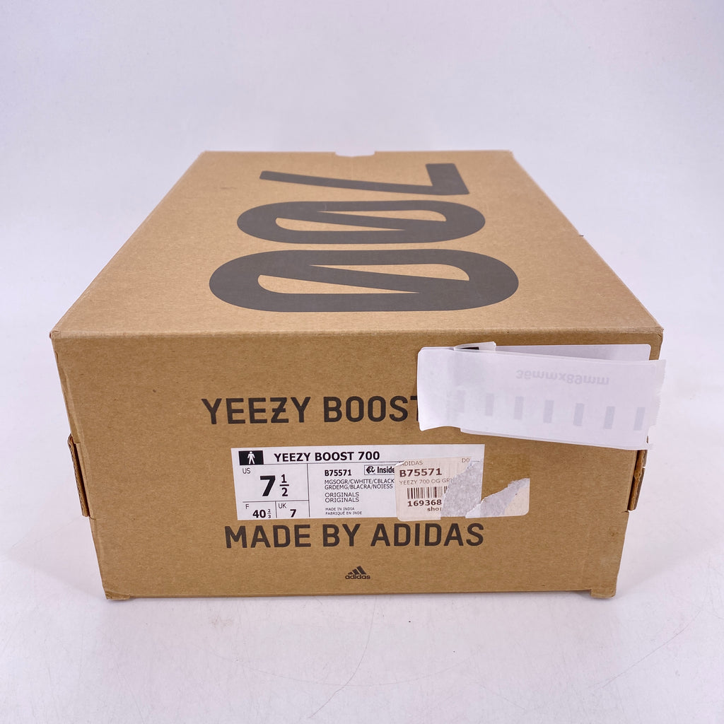 Yeezy 700 "Waverunner" 2018 Used Size 7.5