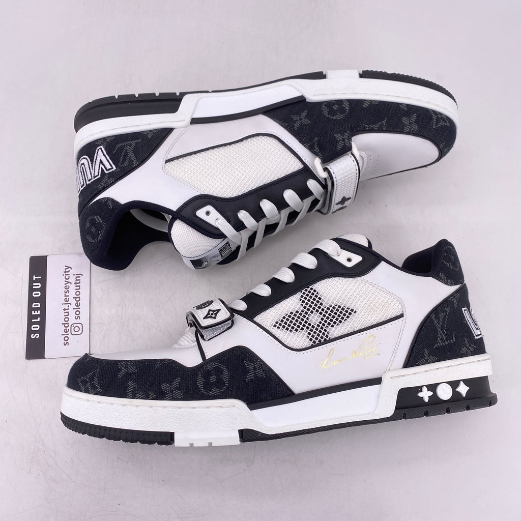 Louis Vuitton Trainer "Black White"  New Size 10LV