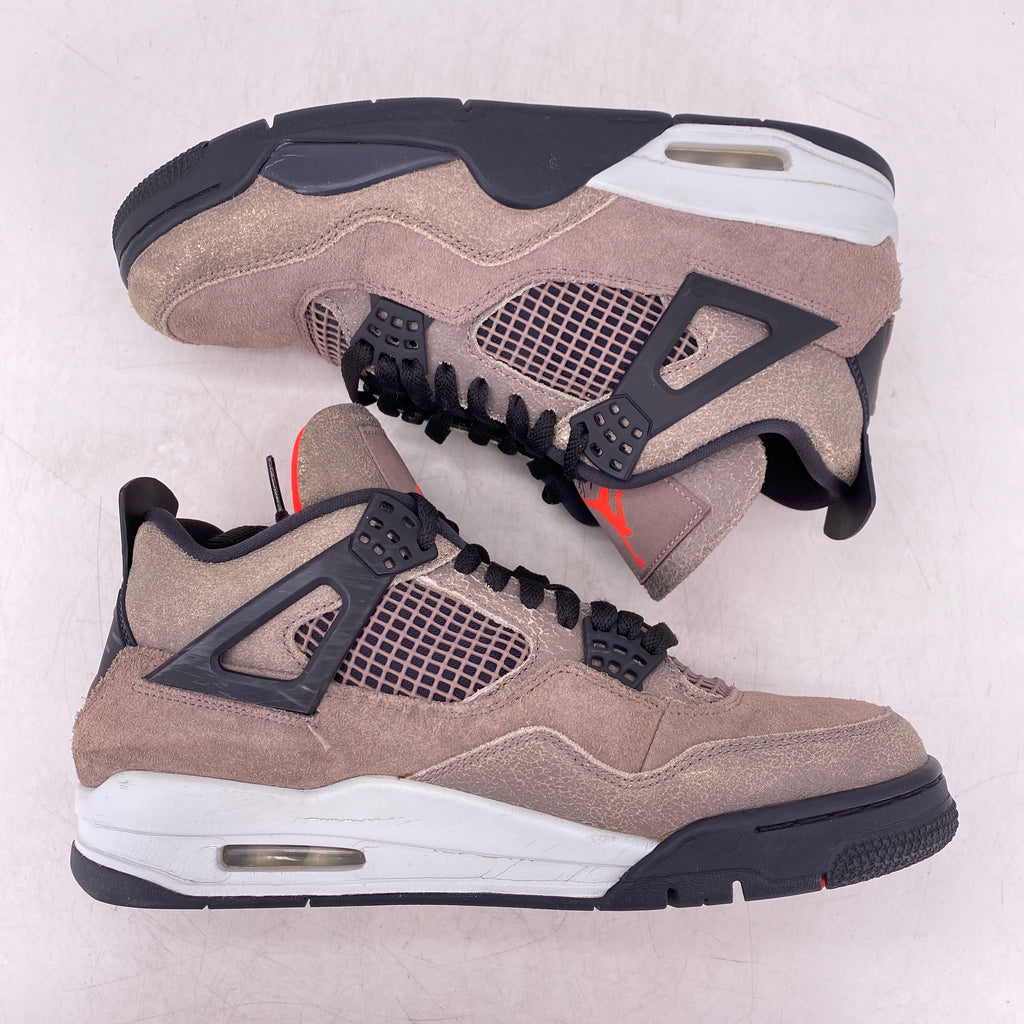 Air Jordan 4 Retro "Taupe Haze" 2021 Used Size 9.5