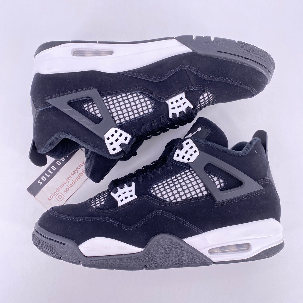 Air Jordan 4 Retro "White Thunder" 2024 Used Size 10