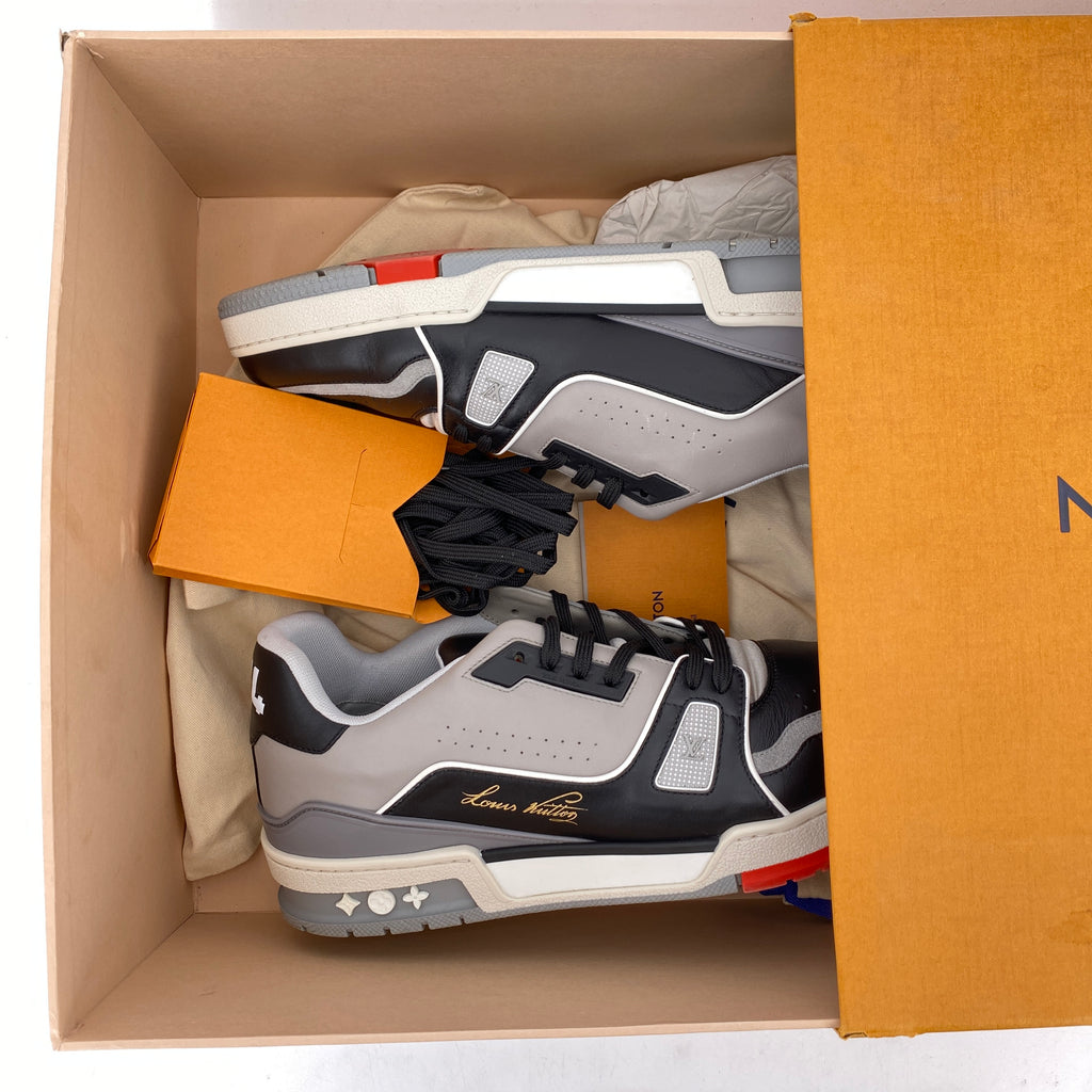Louis Vuitton Trainer "Virgil Abloh"  Used Size 9.5LV