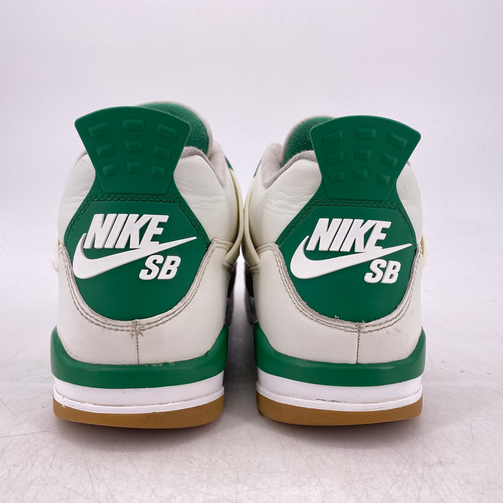 Air Jordan 4 Retro "Pine Green" 2023 Used Size 8.5