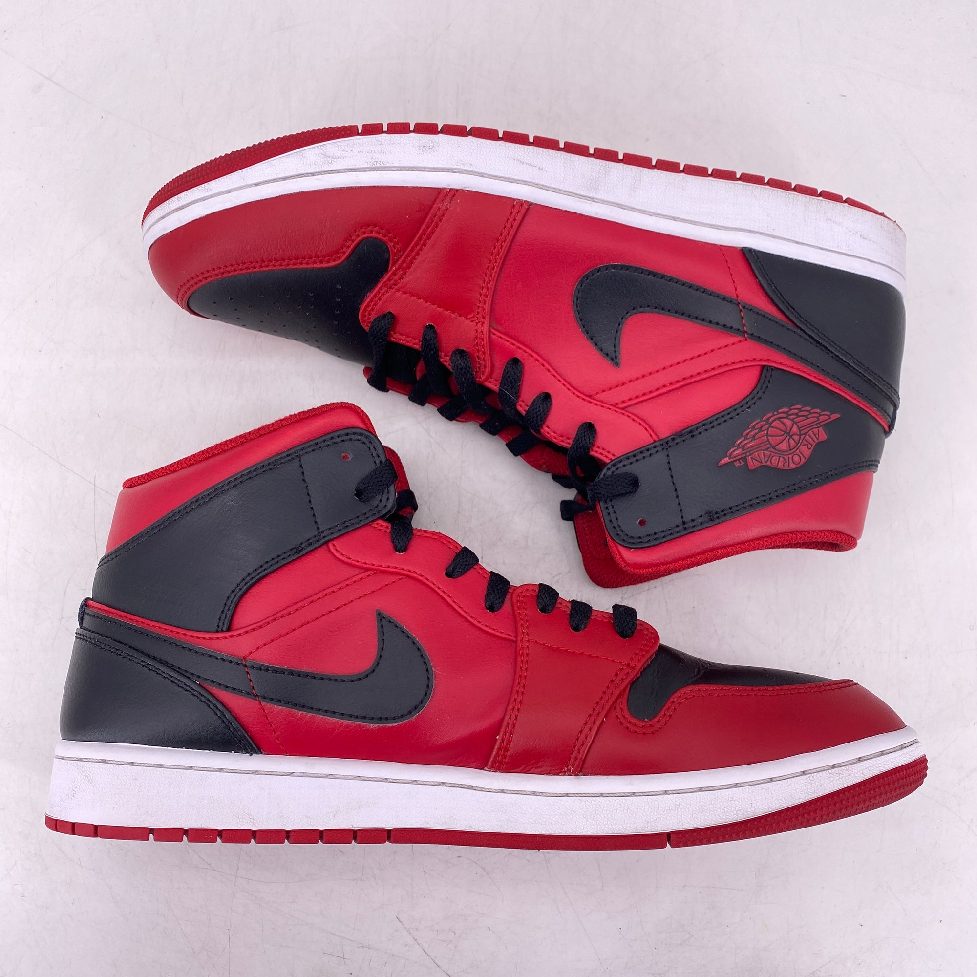 Air Jordan 1 Mid &quot;Reverse Bred&quot; 2021 Used Size 12