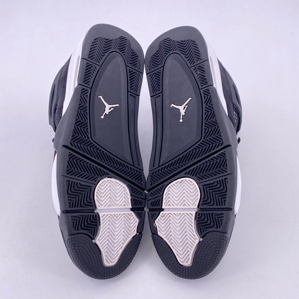 Air Jordan 4 Retro "White Thunder" 2024 Used Size 13