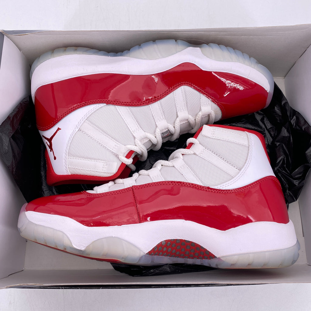 Air Jordan 11 Retro "Cherry" 2022 Used Size 9.5