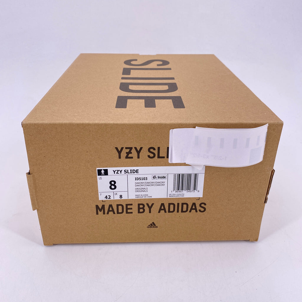 Yeezy Slide "Dark Onyx" 2024 Used Size 8