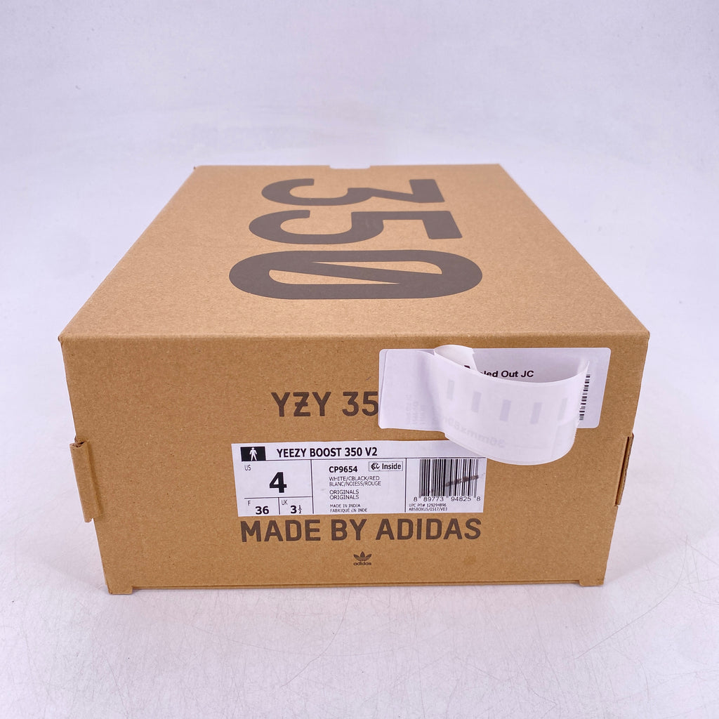 Yeezy 350 v2 "Zebra" 2022 Used Size 4