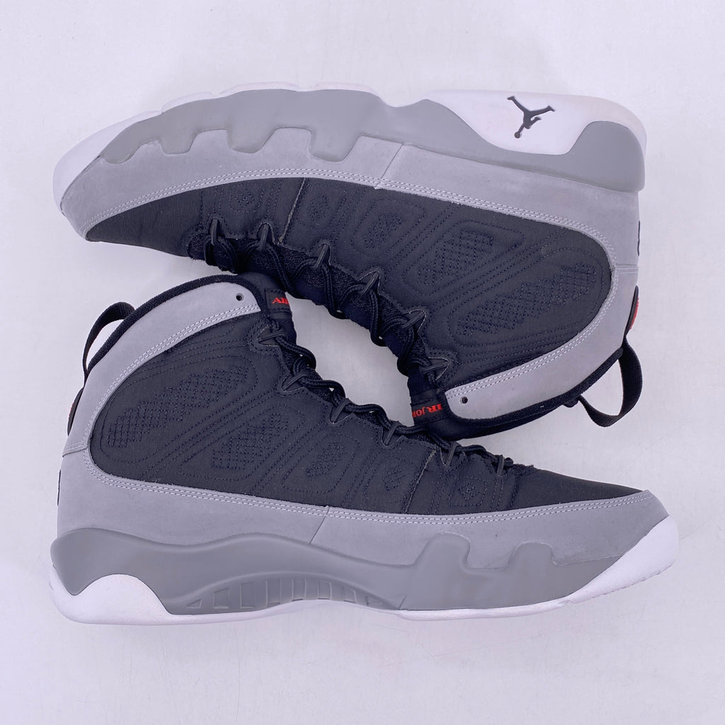 Air Jordan 9 Retro "Particle Grey" 2022 Used Size 11.5