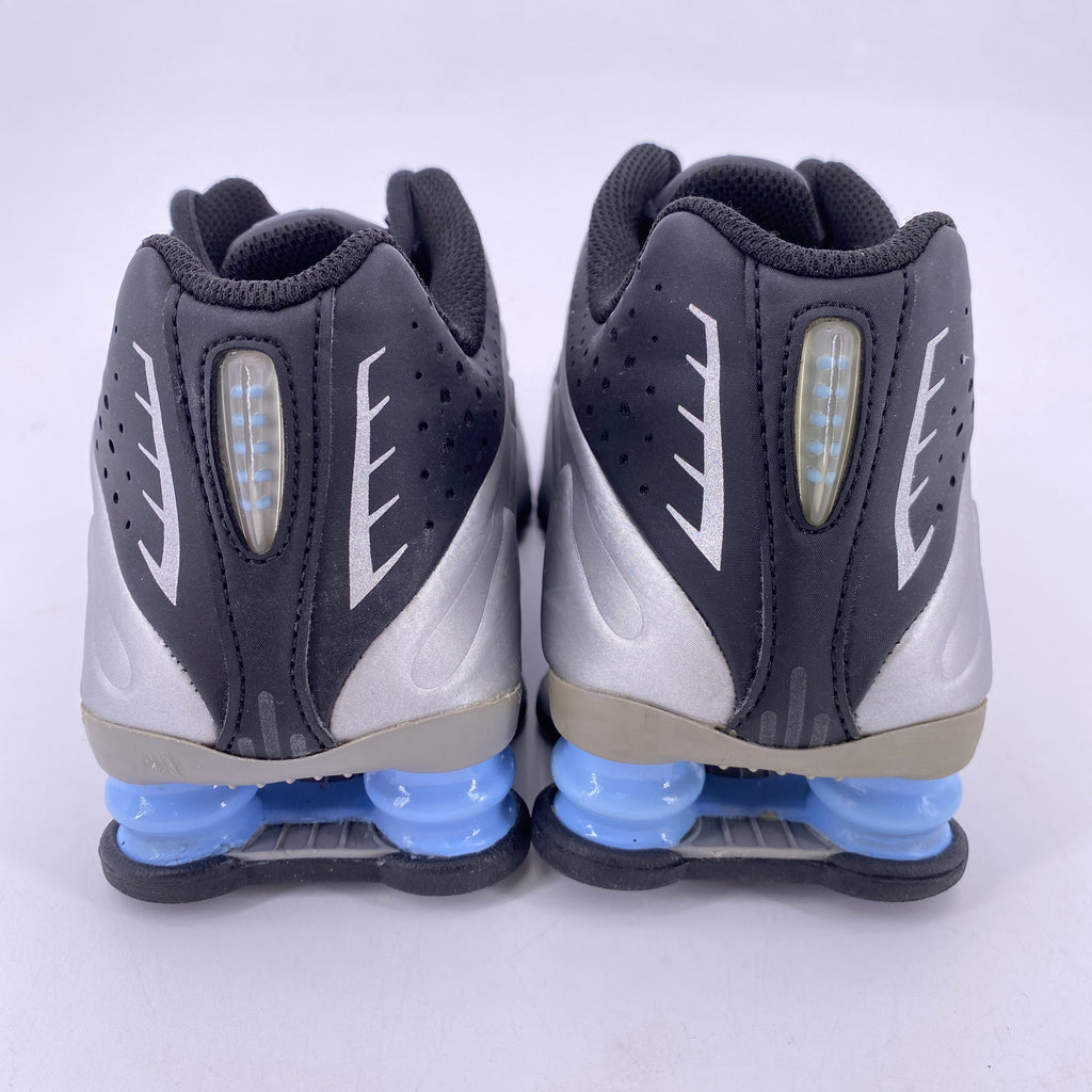 Nike (GS) Shox R4 "Black Psychic Blue" 2025 Used Size 5.5Y