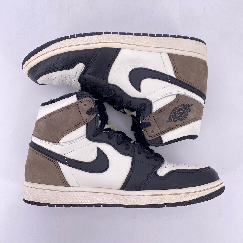 Air Jordan 1 Retro High OG "Mocha" 2020 Used Size 8