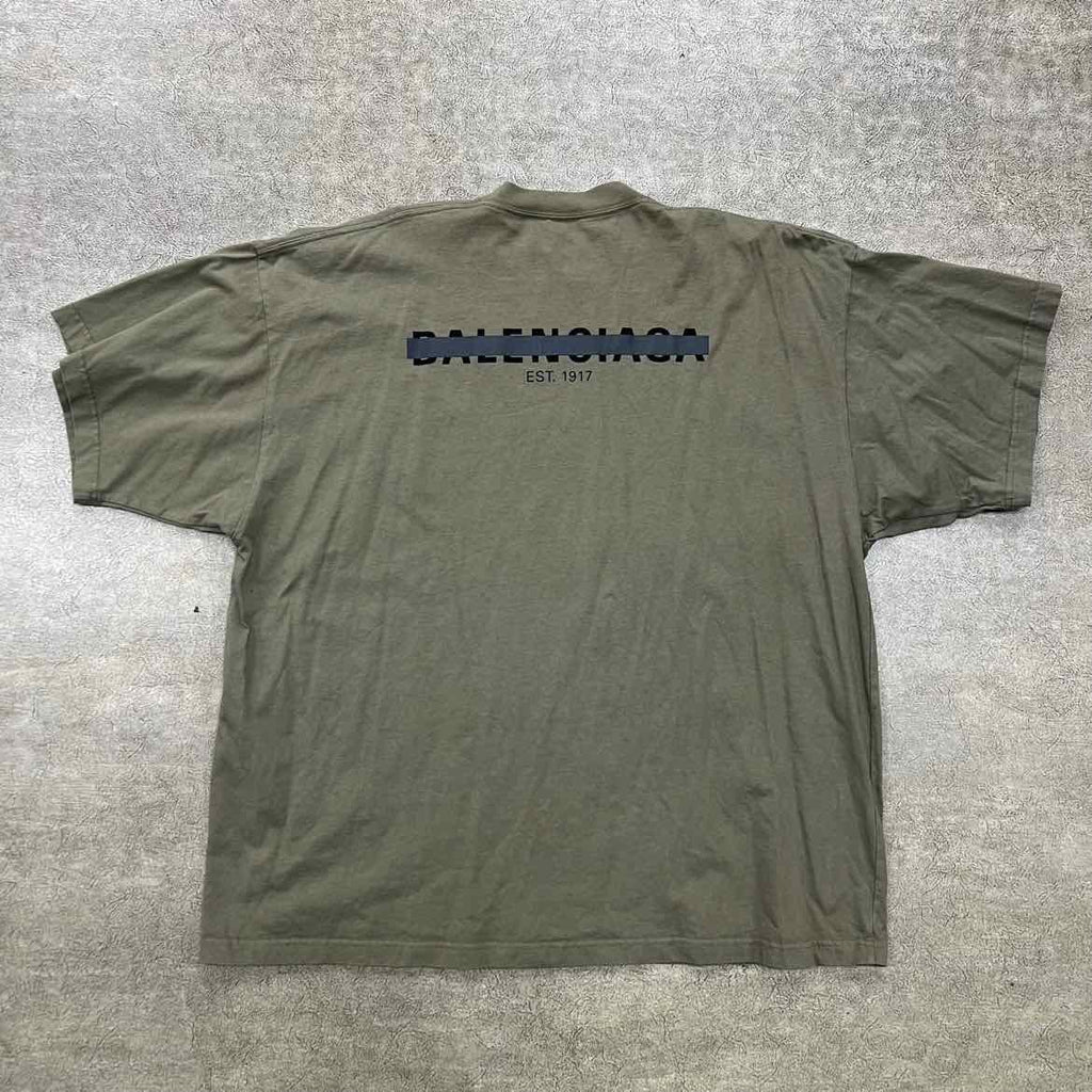 Balenciaga T-Shirt "STRIKE 1917" Olive Used Size 3