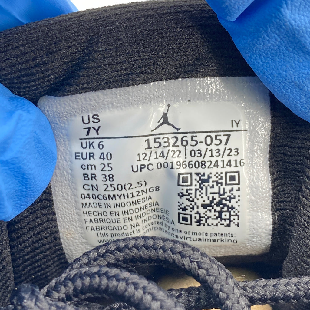 Air Jordan (GS) 12 Retro "Field Purple" 2023 Used Size 7Y