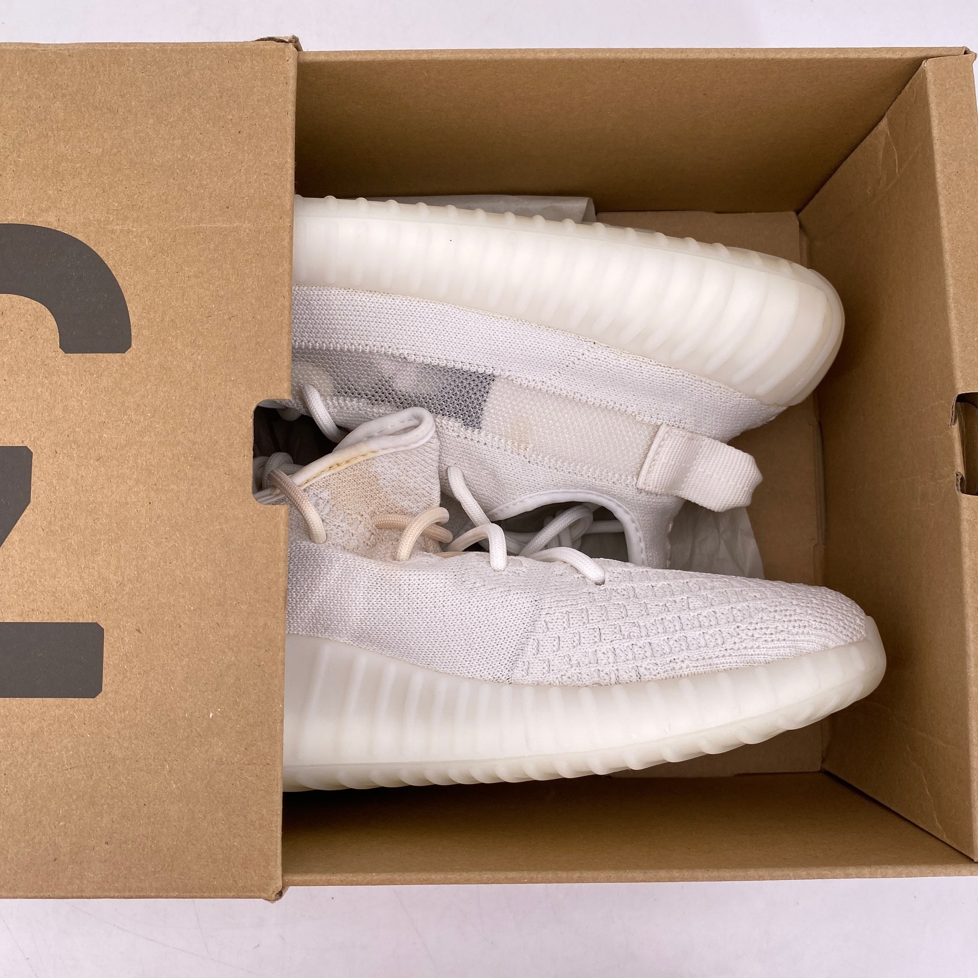 Yeezy 350 v2 &quot;Bone&quot; 2022 Used Size 9.5