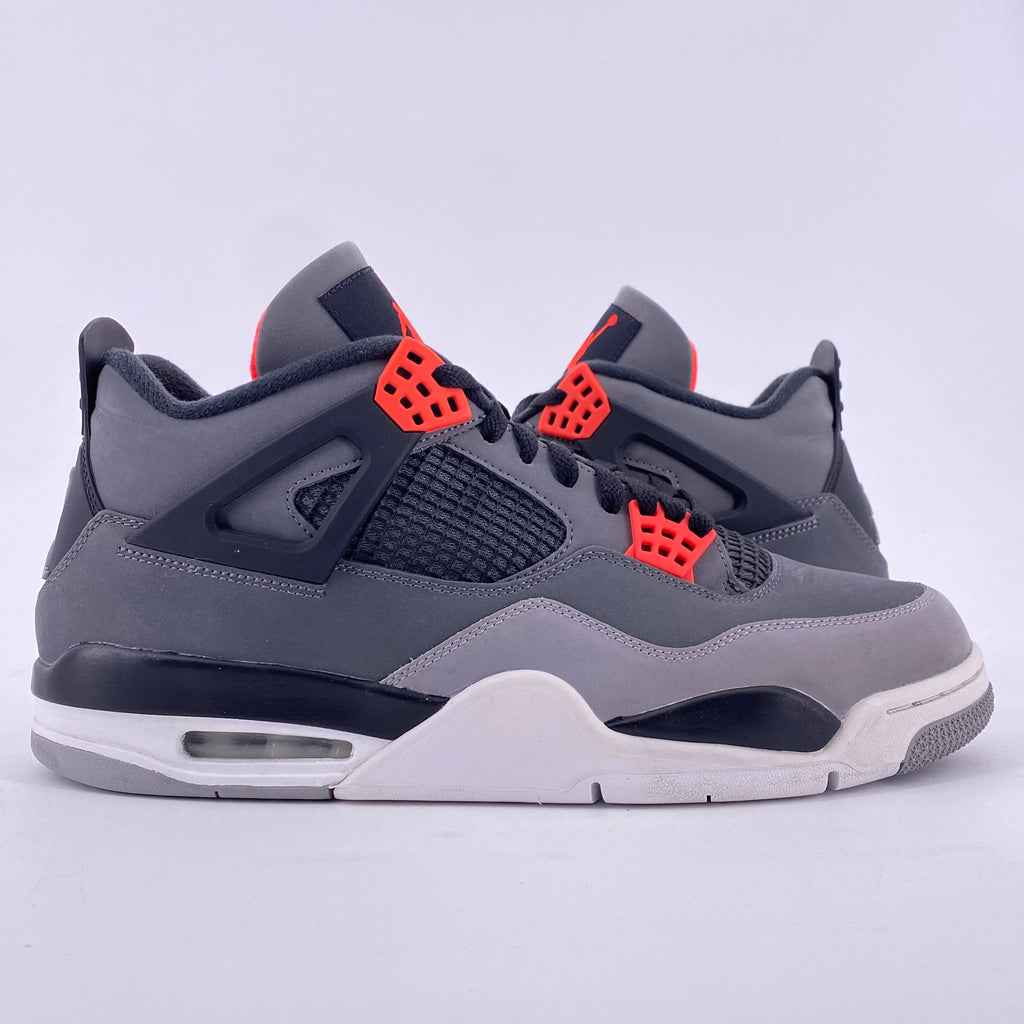 Air Jordan 4 Retro "Infrared" 2022 Used Size 12