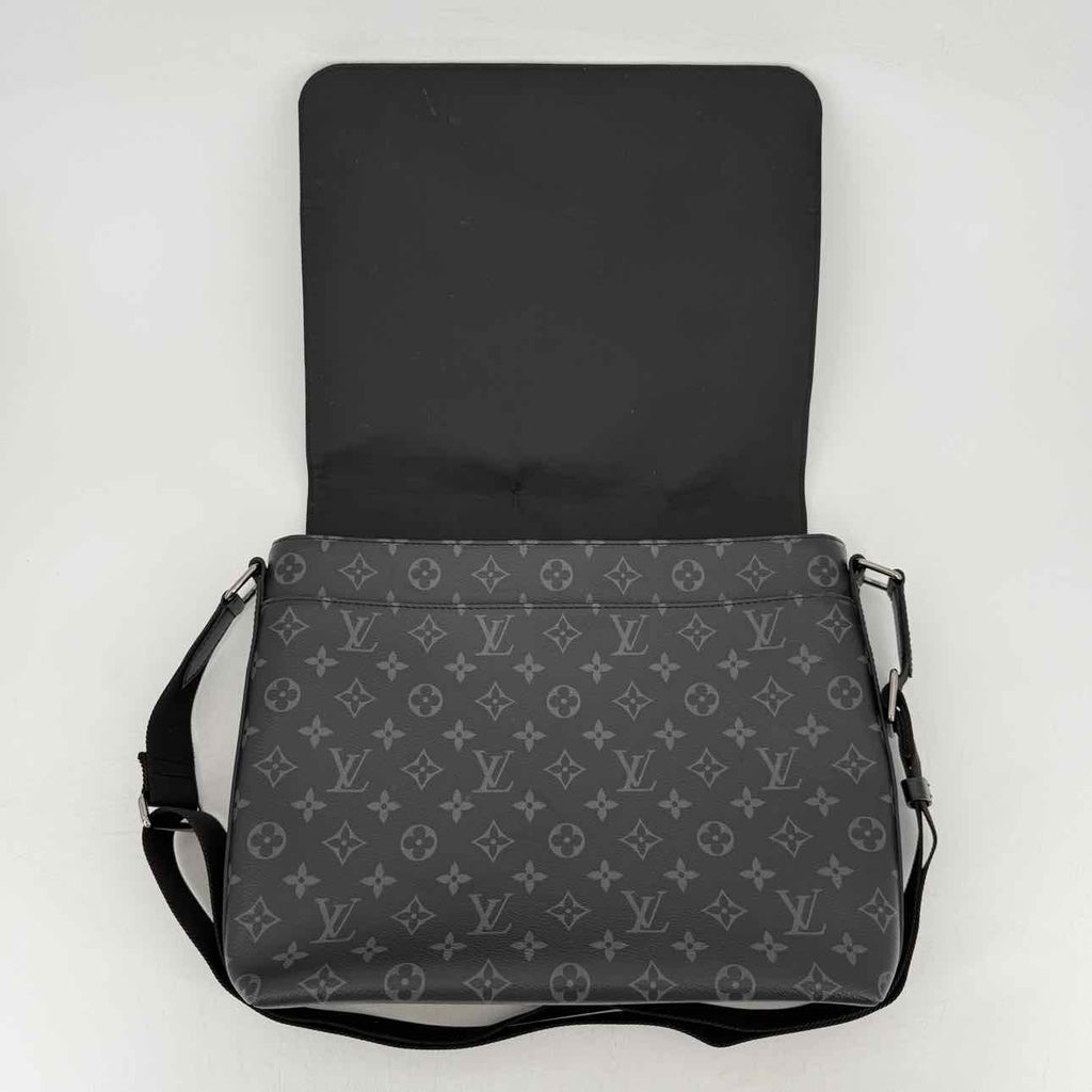 Louis Vuitton Messenger Bag "DISTRICT" Used Black Size PM