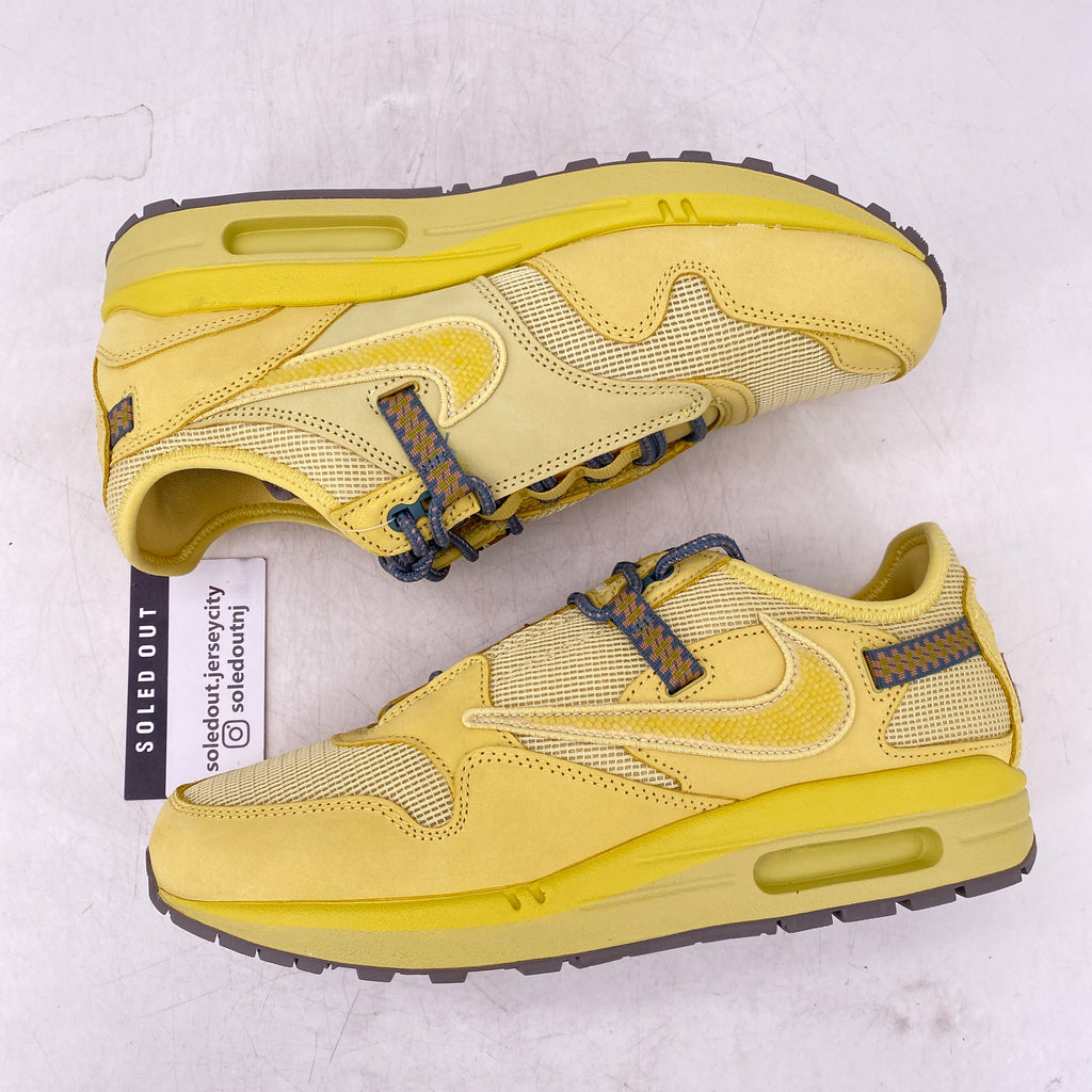 Nike Air Max 1 / CJ "Saturn Gold" 2022 New Size 9.5