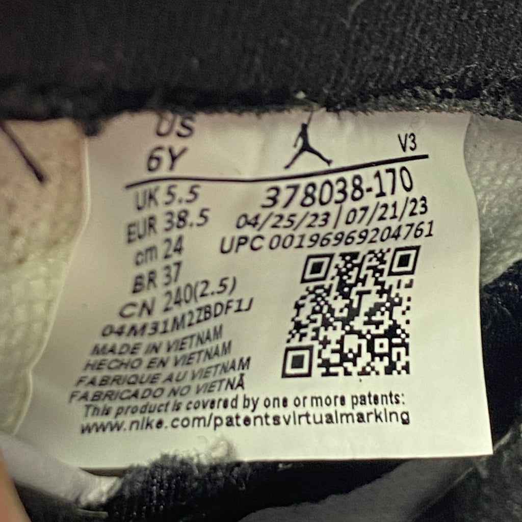 Air Jordan (GS) 11 Retro "Gratitude" 2023 Used Size 6Y