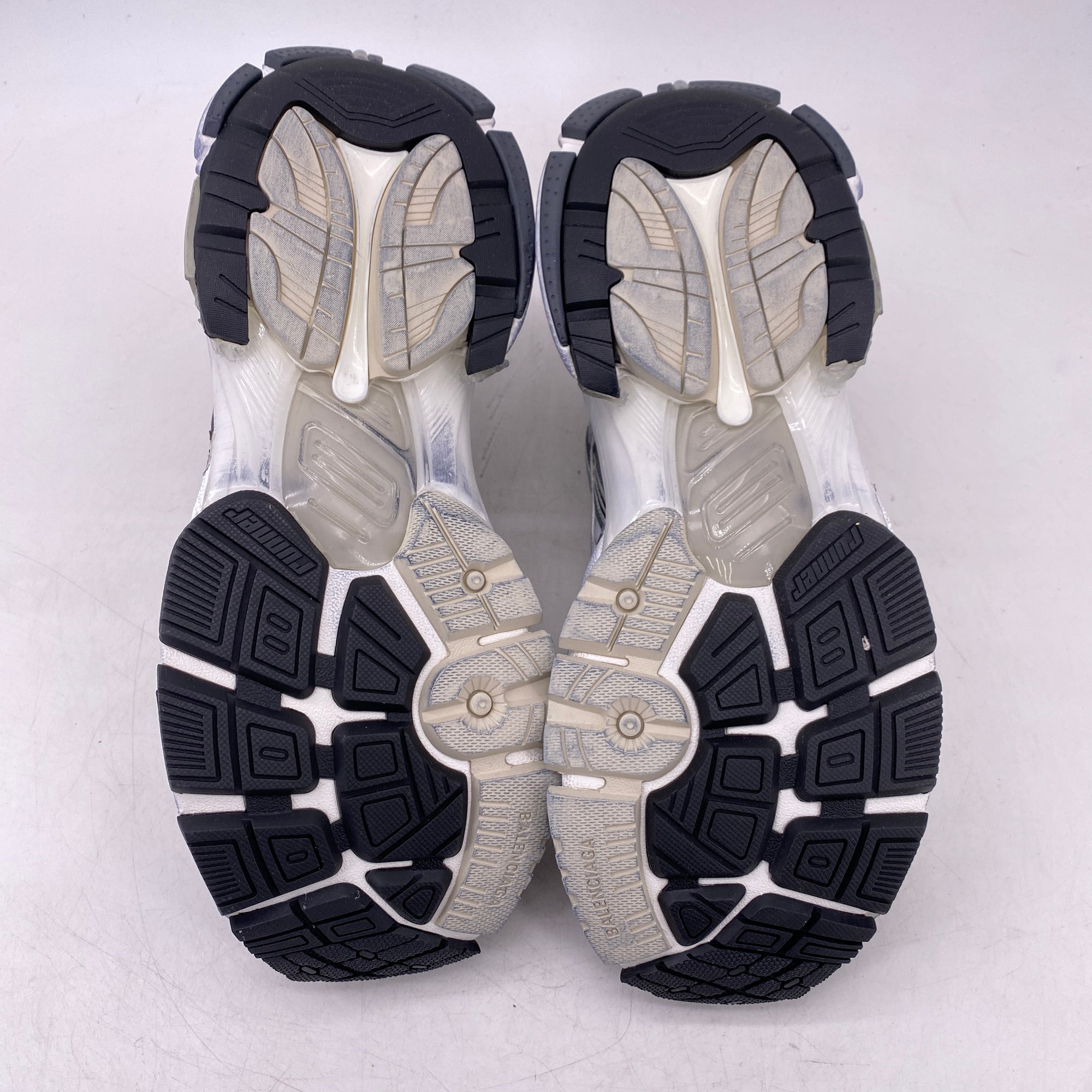 Balenciaga Runner &quot;Worn Out&quot; 2023 New Size 44