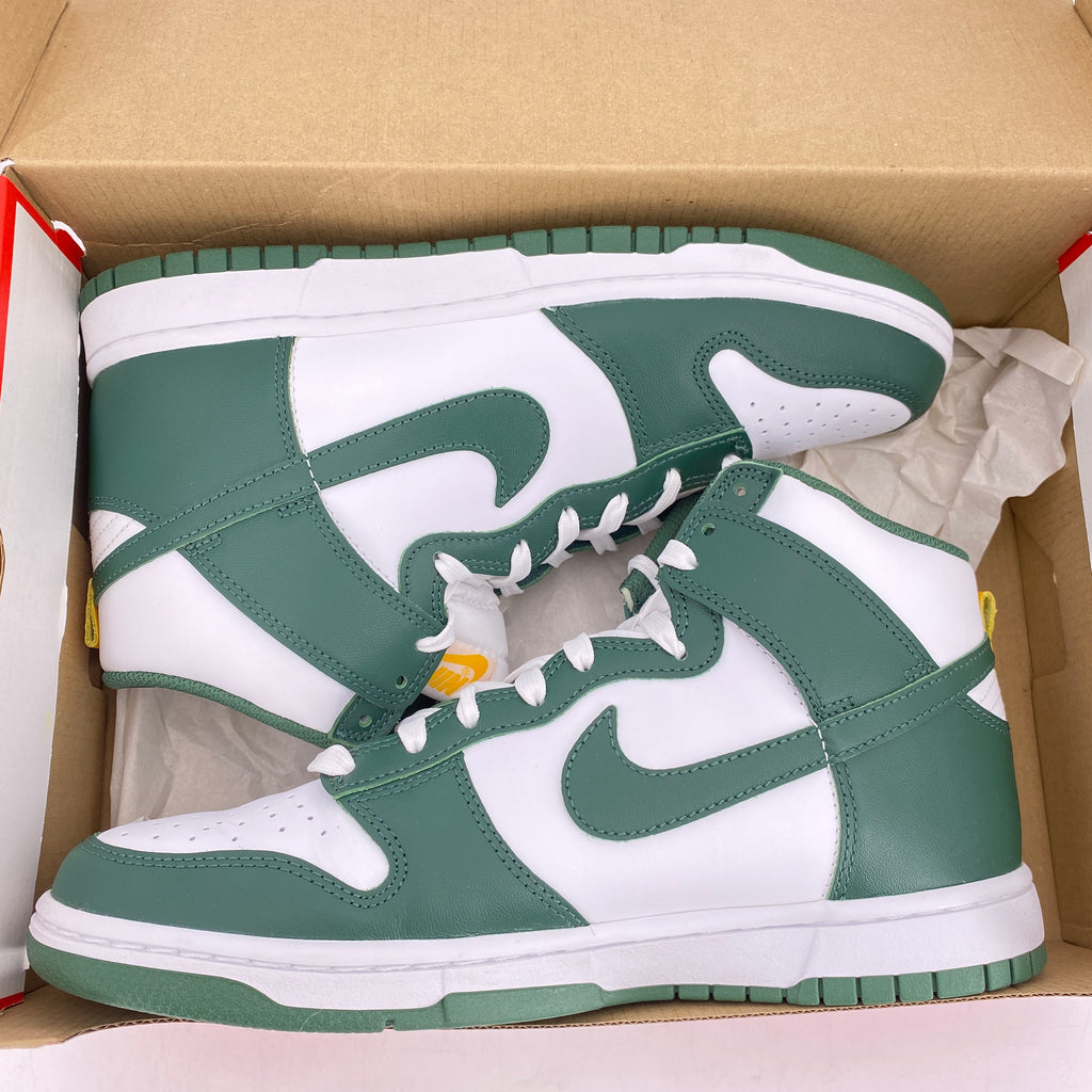 Nike Dunk High "Australia" 2022 Used Size 9