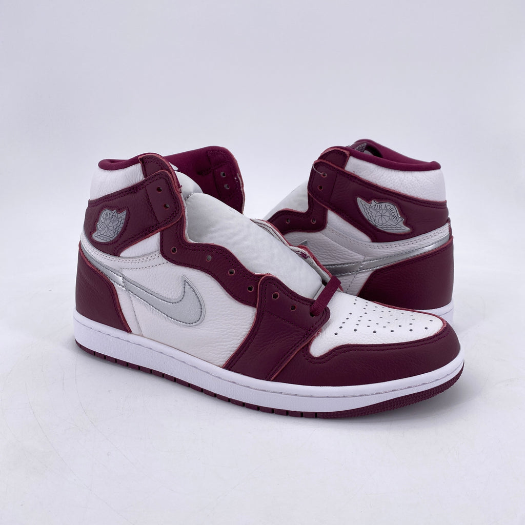 Air Jordan 1 Retro High OG "Bordeaux" 2021 New Size 10.5